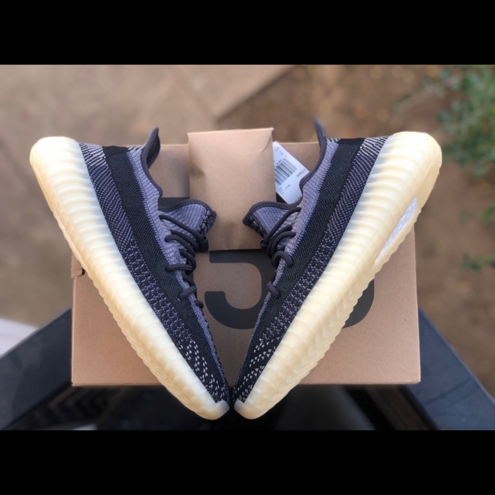 yeezy 350 carbon